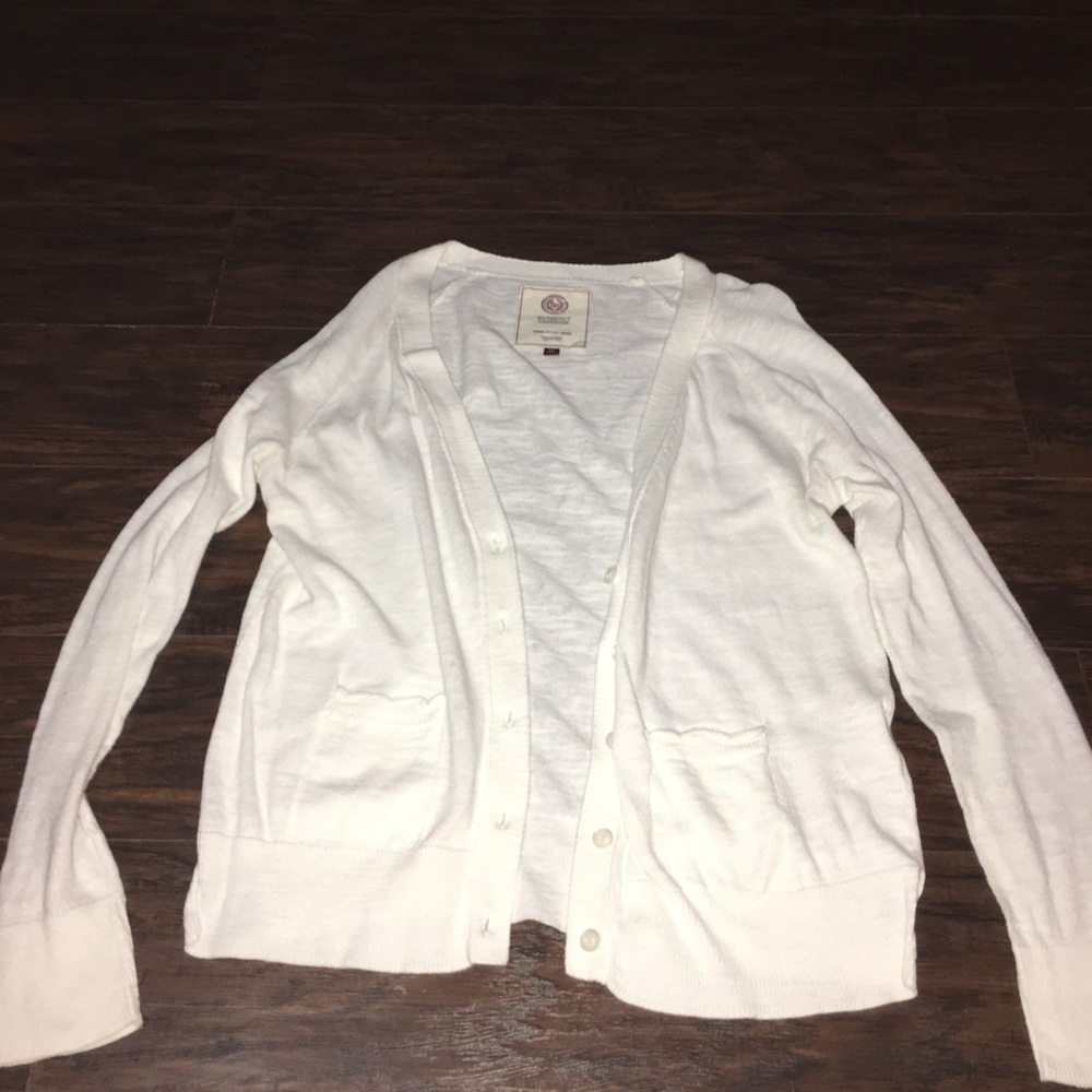 Kids all white Cardigan.